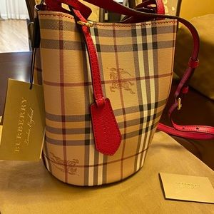 Burberry Bucket Bag (Reversible)